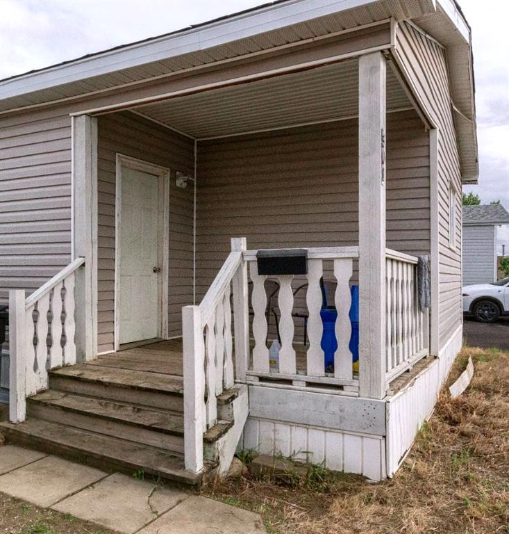 301 Grenfell Crescent , A2253494, Alberta,