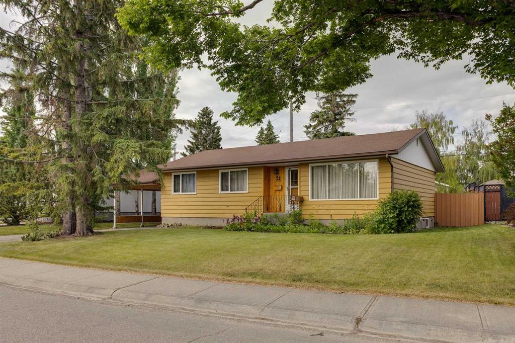 Second View of 21 Wildwood Drive SW, Wildwood, Calgary, Alberta, T3C 3C6