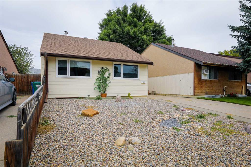 1121 St David Road N, A2253514, Alberta,