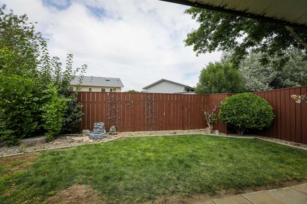 Fifth View of 1121 St David Road N, St Edwards, Lethbridge, Alberta, T1H 5A5