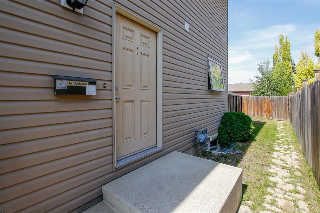 Fourth View of 4 Haliburton Crescent , Highland Green, Red Deer, Alberta, T4N 6K3