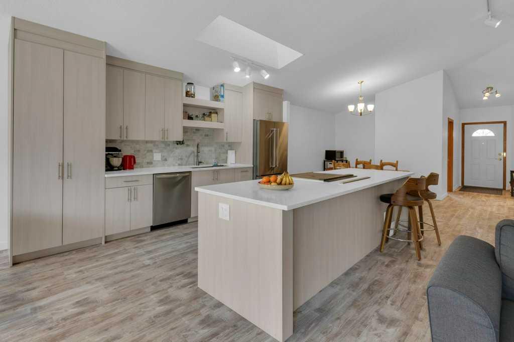 Fifth View of 119 Edgepark Villas NW, Edgemont, Calgary, Alberta, T3A 3S2