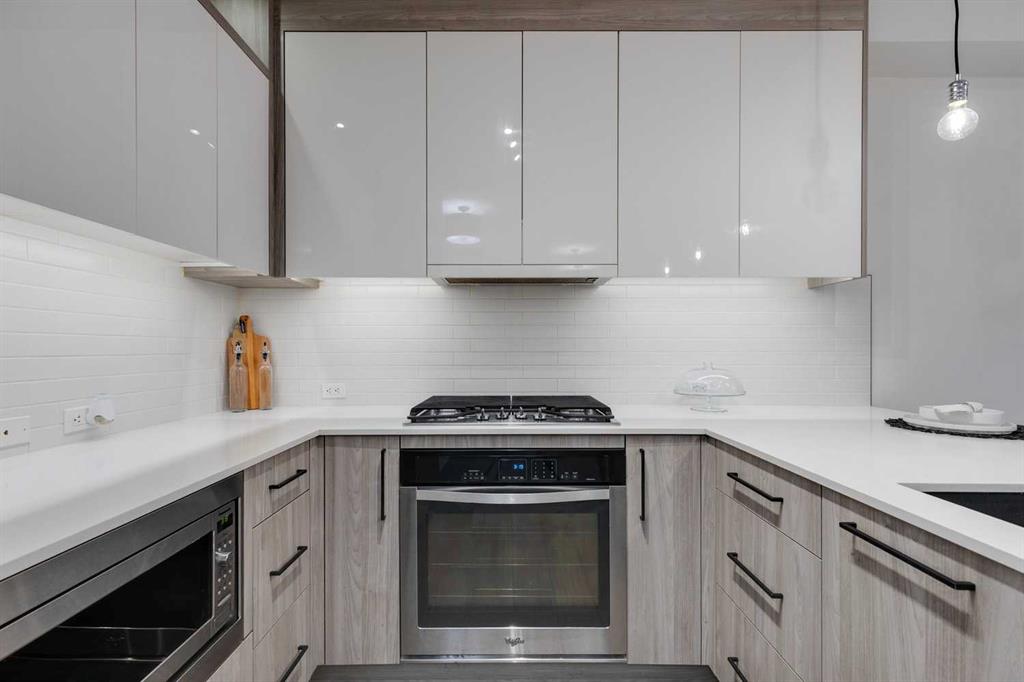 Fifth View of 111, 2702 17 Avenue SW, Shaganappi, Calgary, Alberta, T3E 8A5