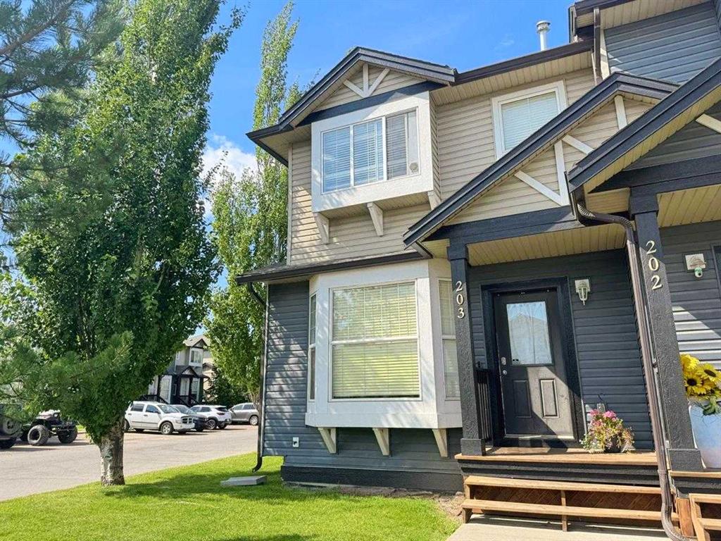 Third View of 203, 2066 Luxstone Boulevard SW, Luxstone, Airdrie, Alberta, T4B 0L1