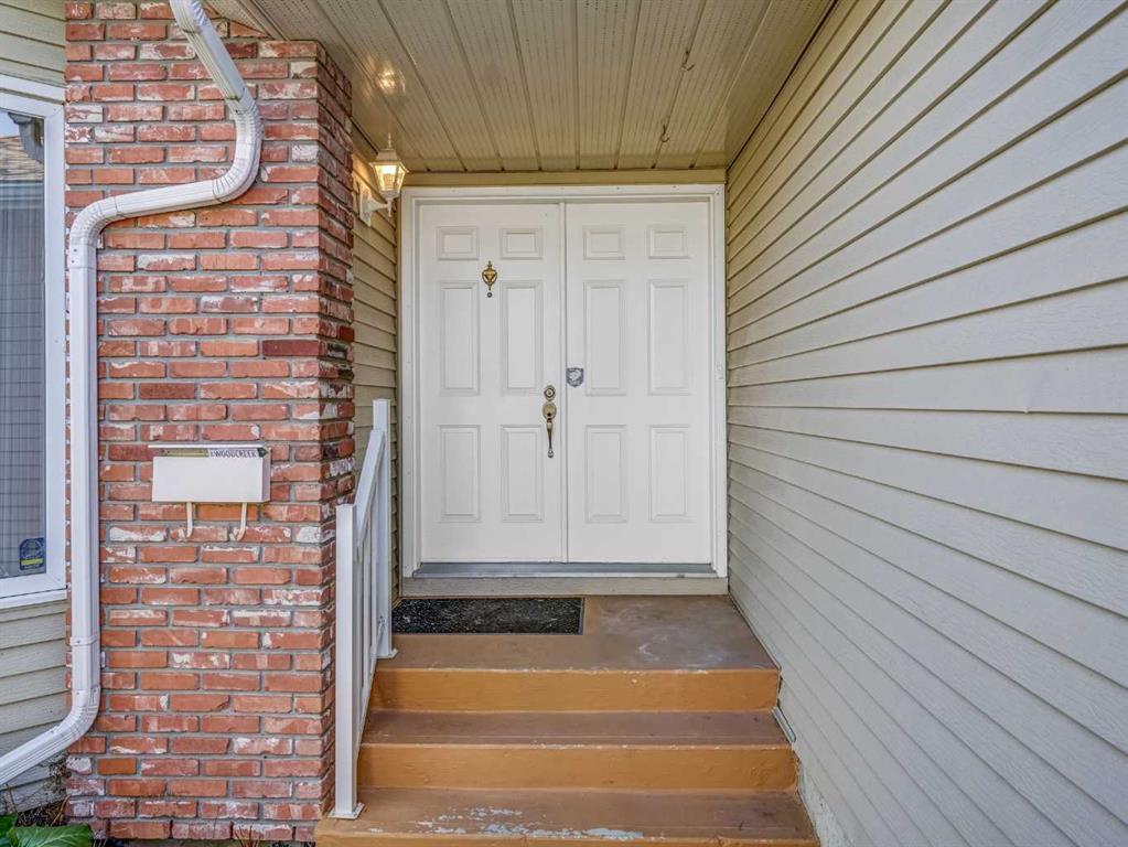 Fifth View of 76 Wood Valley Rise SW, Woodbine, Calgary, Alberta, T2W5S5