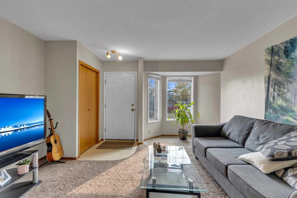Third View of 5428 45 Street , Downtown Lacombe, Lacombe, Alberta, T4L 1H1