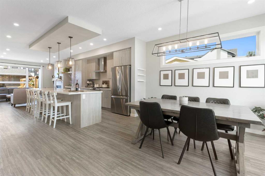 Fifth View of 4613 72 Street NW, Bowness, Calgary, Alberta, T3B 2L3