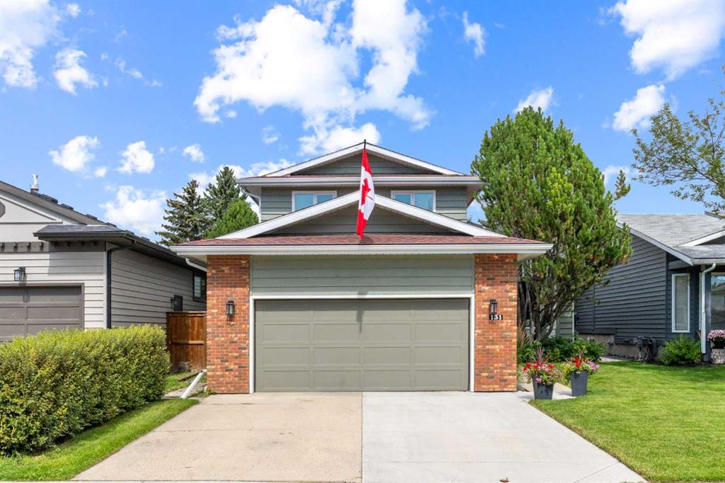 Third View of 131 Deermoss Crescent SE, Deer Run, Calgary, Alberta, T2J 6P3