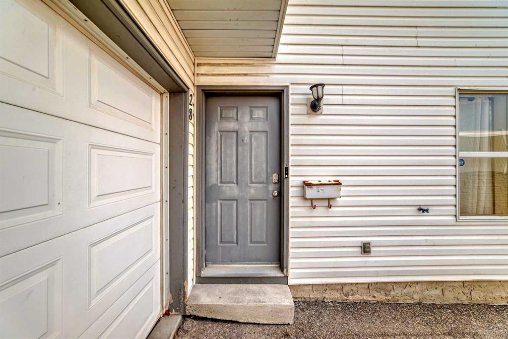 Third View of 28, 200 Hidden Hills Terrace NW, Hidden Valley, Calgary, Alberta, T3A 6E8