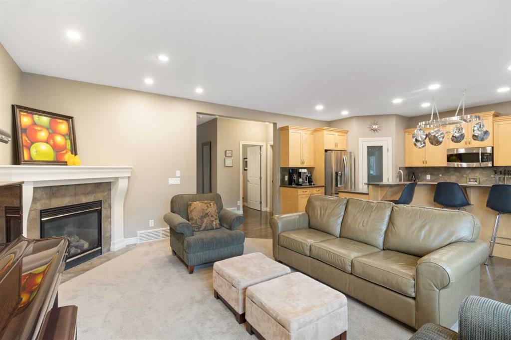 Fifth View of 161 Bridlerange Circle SW, Bridlewood, Calgary, Alberta, T2Y 5H6