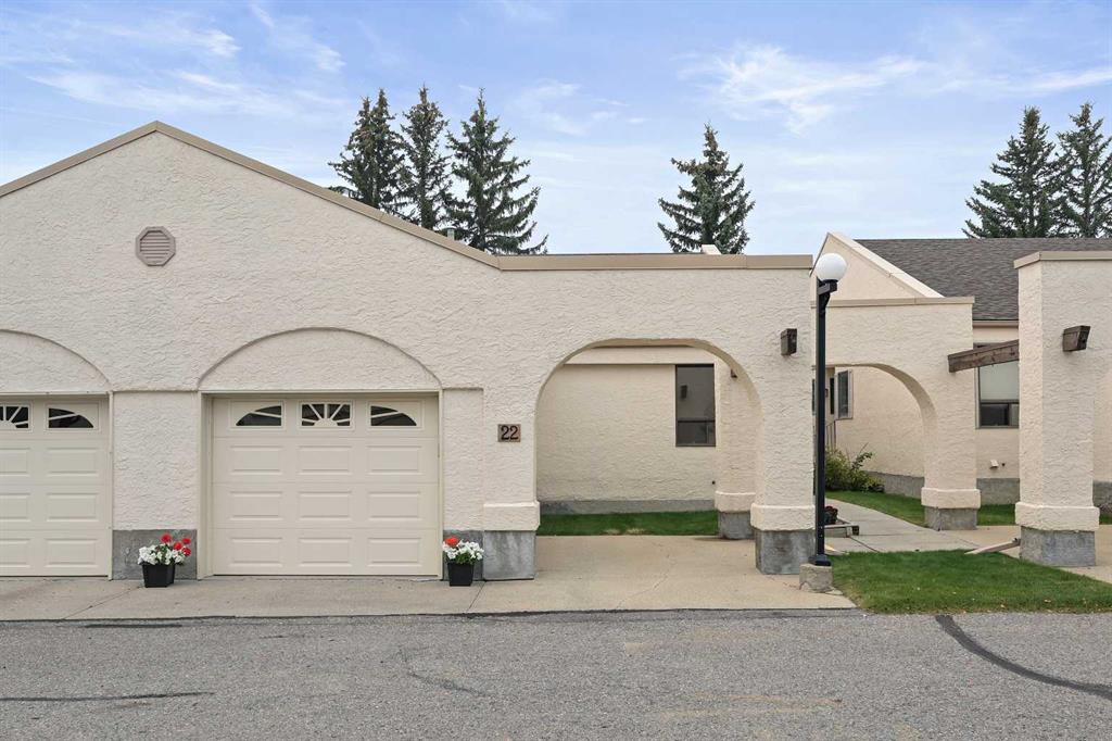 Second View of 22 Sandarac Circle NW, Sandstone Valley, Calgary, Alberta, T3K 3G7