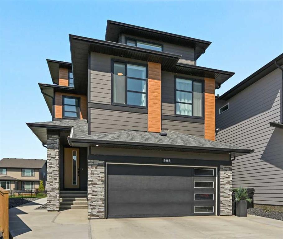 905 Cranbrook Gardens SE, A2253893, Alberta,