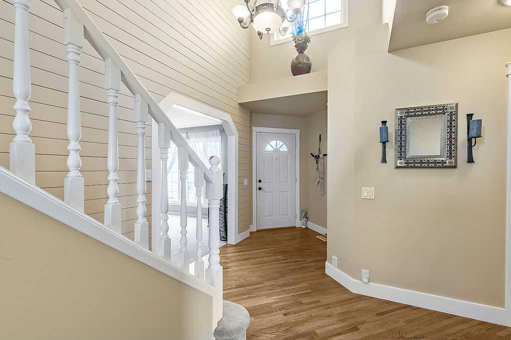 Fourth View of 195 Mt Brewster Circle SE, McKenzie Lake, Calgary, Alberta, T2Z 2R8