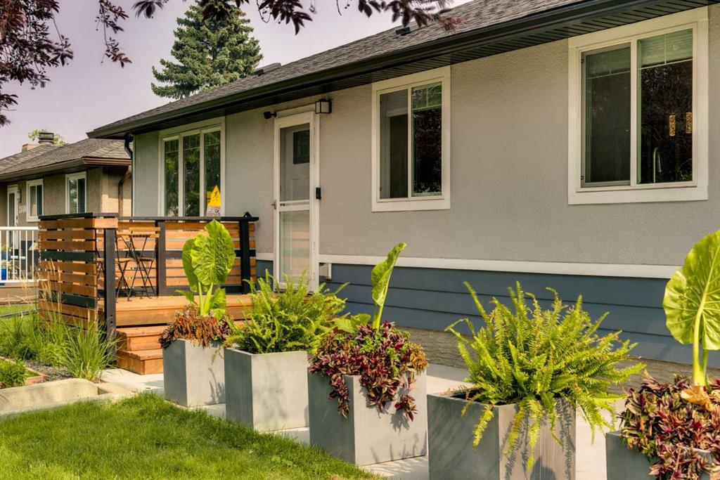 Third View of 2444 45 Street SE, Forest Lawn, Calgary, Alberta, T2B 1K4