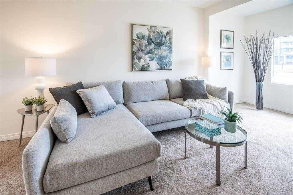 Fourth View of 1011 2 Avenue NW, Sunnyside, Calgary, Alberta, T2N 0E8