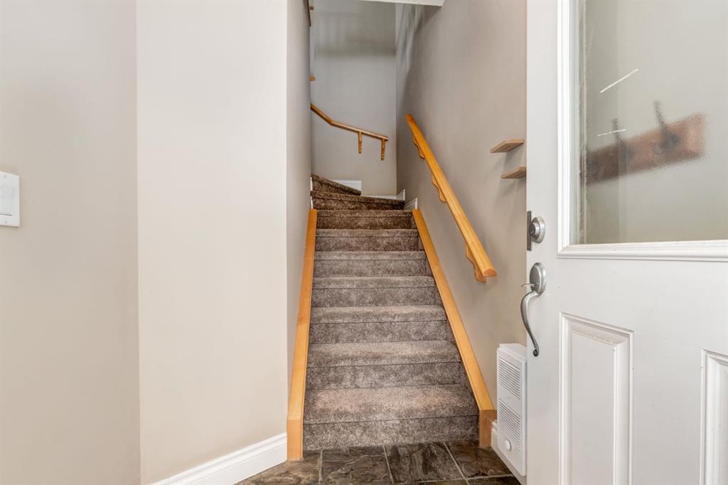 Fifth View of 523 5 Street NE, Bridgeland/Riverside, Calgary, Alberta, T2E 2W5