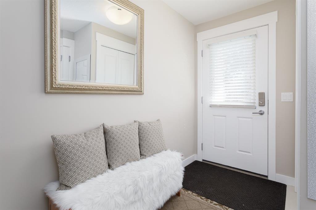 Fourth View of 3102, 5305 32 Avenue SW, Glenbrook, Calgary, Alberta, T3E 8A2