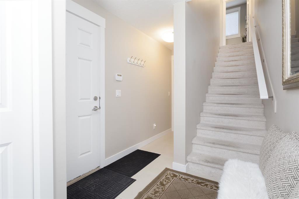 Fifth View of 3102, 5305 32 Avenue SW, Glenbrook, Calgary, Alberta, T3E 8A2