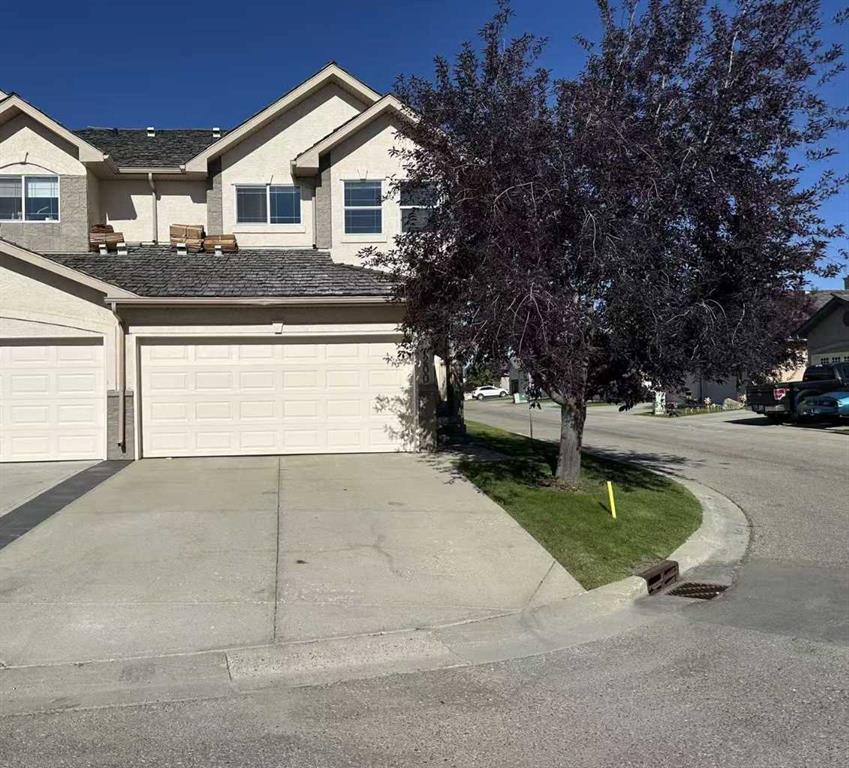 200 Royal Crest View NW, A2254155, Alberta,