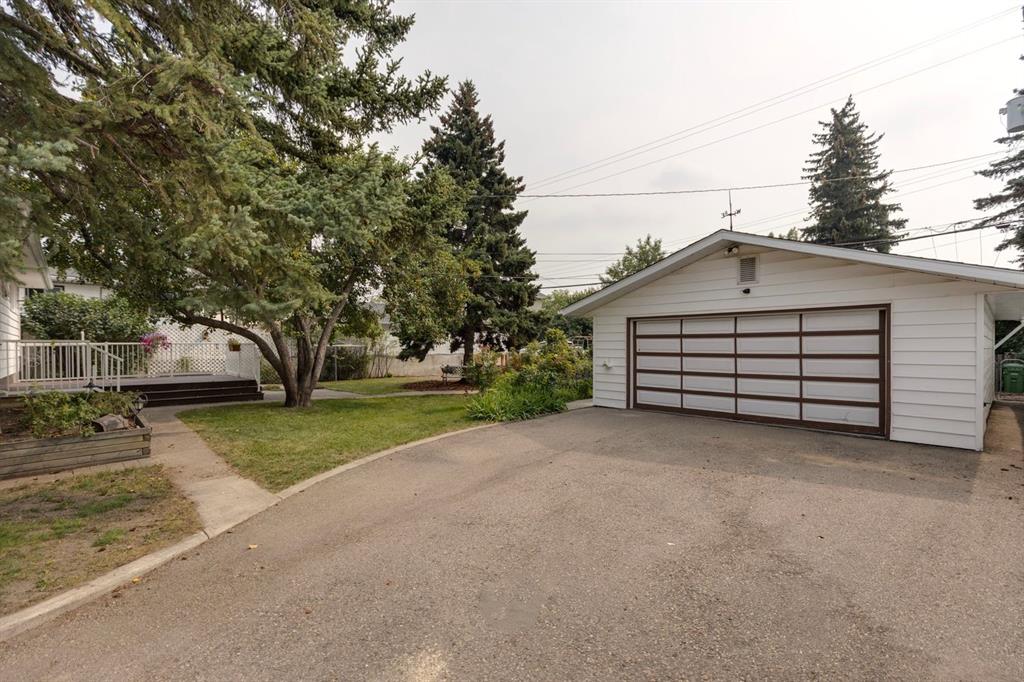 Fifth View of 429 3 Avenue NE, The Village, Airdrie, Alberta, T4B 1R8
