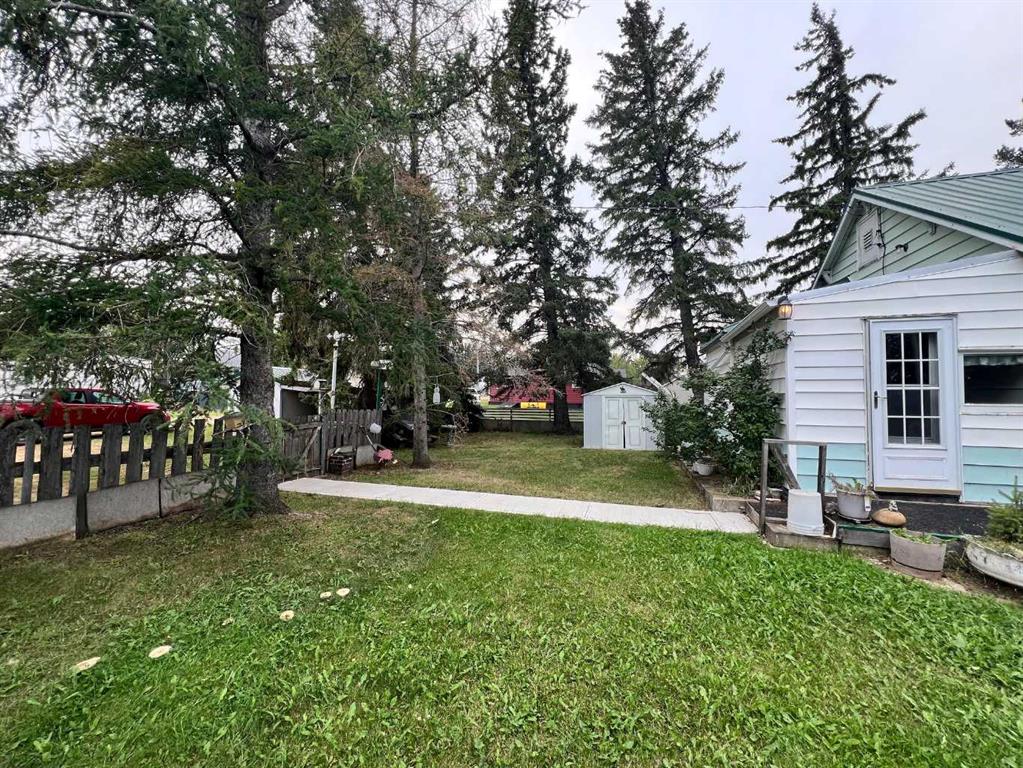 Fourth View of 114 Reid Street , NONE, Heisler, Alberta, T0B 2A0