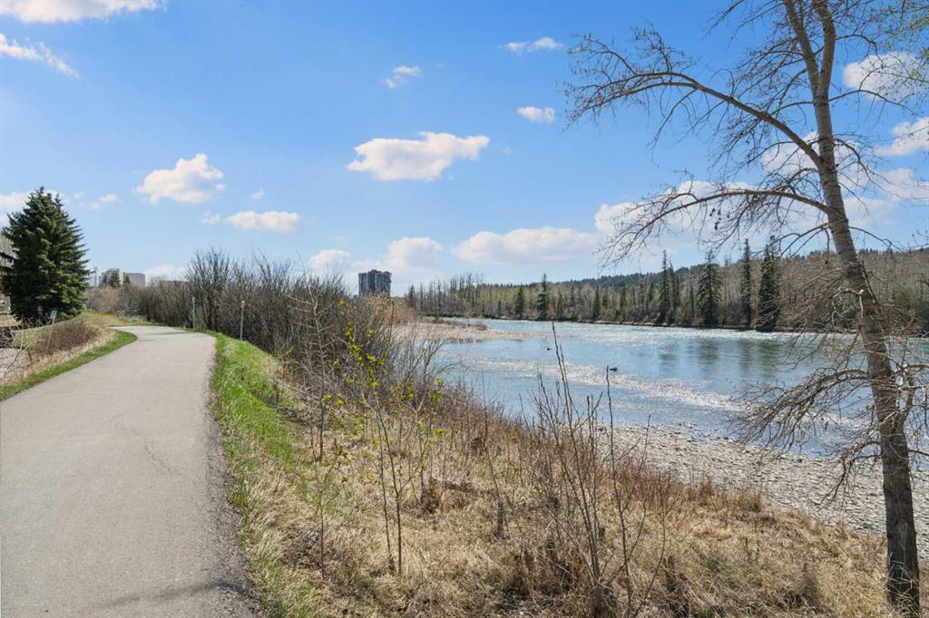 Fifth View of 4538 Montgomery Avenue NW, Montgomery, Calgary, Alberta, T3B 0K9