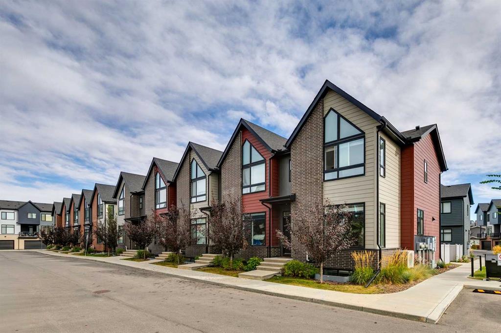 Third View of 805 Sage Meadows Gardens NW, Sage Hill, Calgary, Alberta, T3P1K3