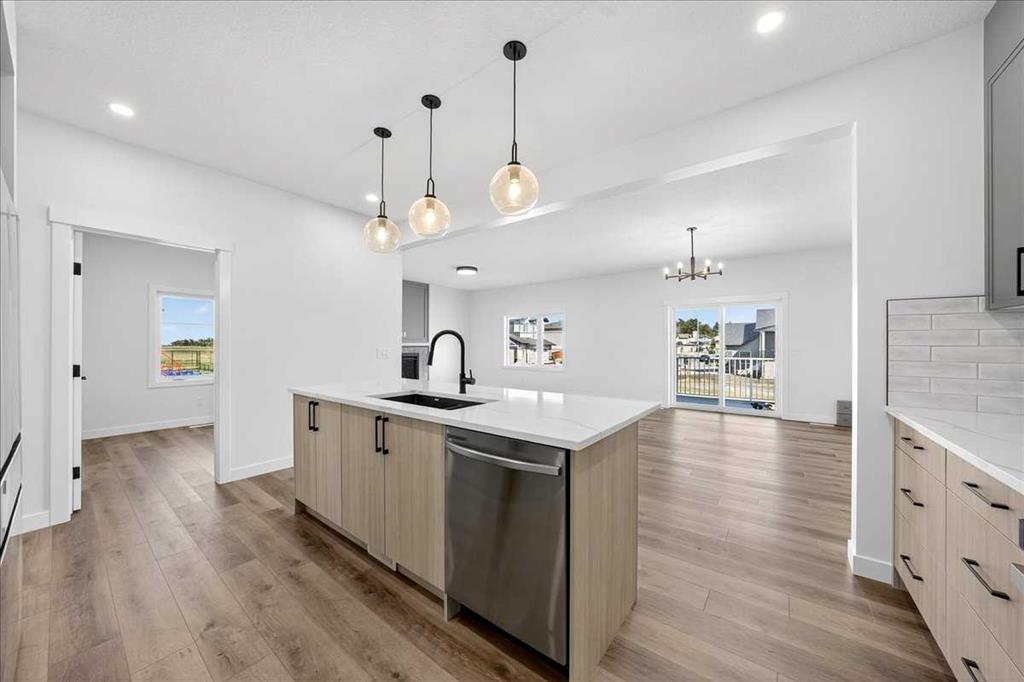 11 Lakewood Point , A2254248, Alberta,