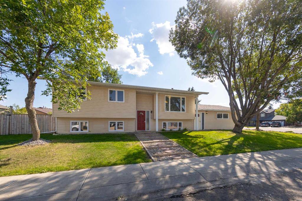5305 26 Street Close  , A2254267, Alberta,