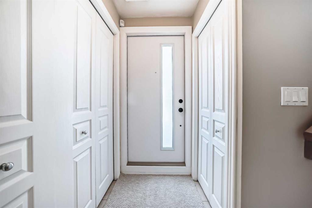Fifth View of 239, 52 Glamis Green SW, Glamorgan, Calgary, Alberta, T3E 6V1