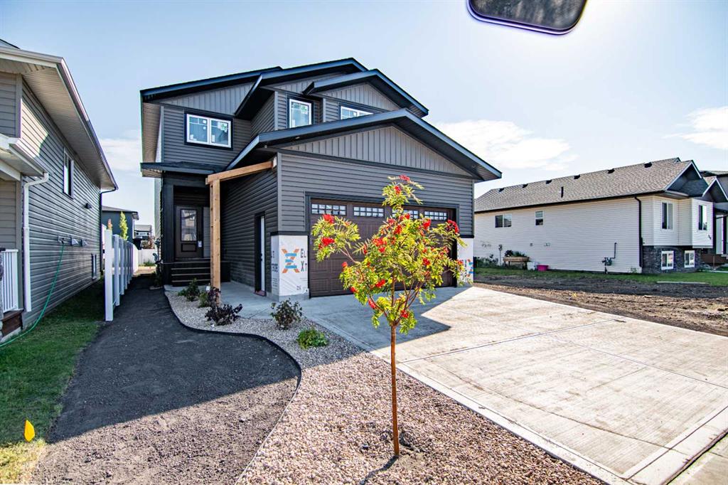 Third View of 202 Livingston Close , Laredo, Red Deer, Alberta, T4R 0S8