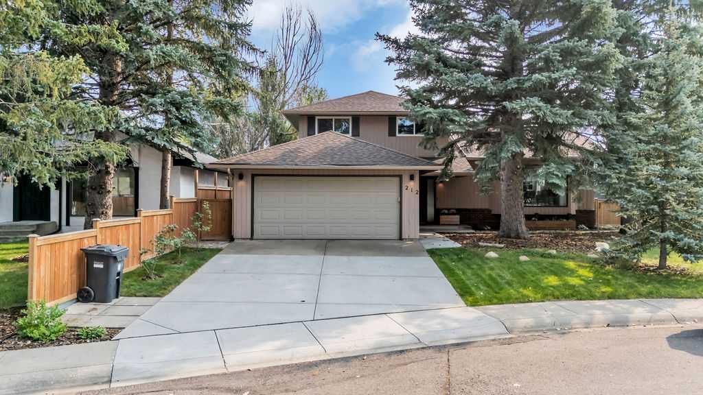 212 Cedarille Green SW, A2254312, Alberta,