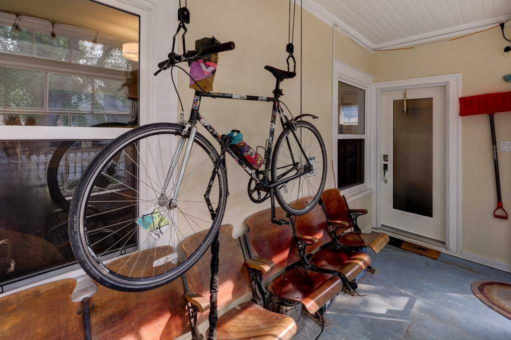 Fifth View of 1728 13 Avenue SW, Sunalta, Calgary, Alberta, T3C 0T9