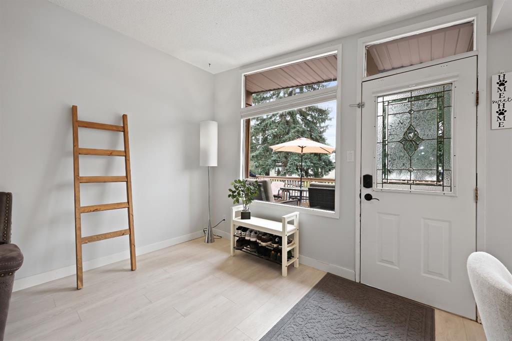 Fifth View of 7132 & 7130 35 Avenue NW, Bowness, Calgary, Alberta, T3B 1S9