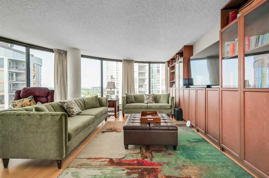 Fourth View of 292, 20 Coachway Road SW, Coach Hill, Calgary, Alberta, T3H 1E6
