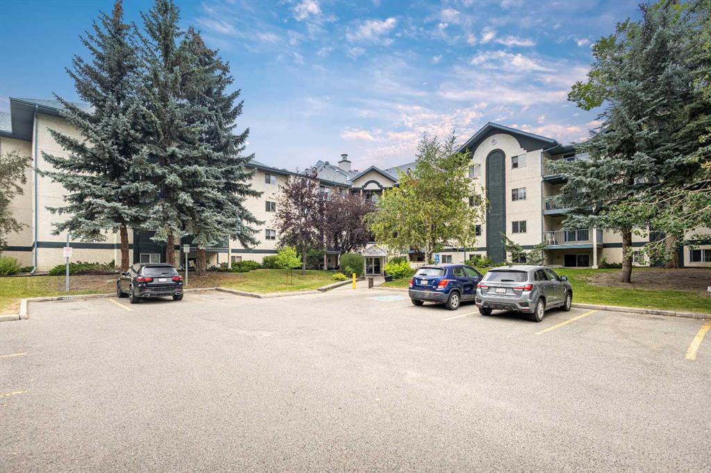 Third View of 110, 20 Dover Point SE, Dover, Calgary, Alberta, T2B 3K3