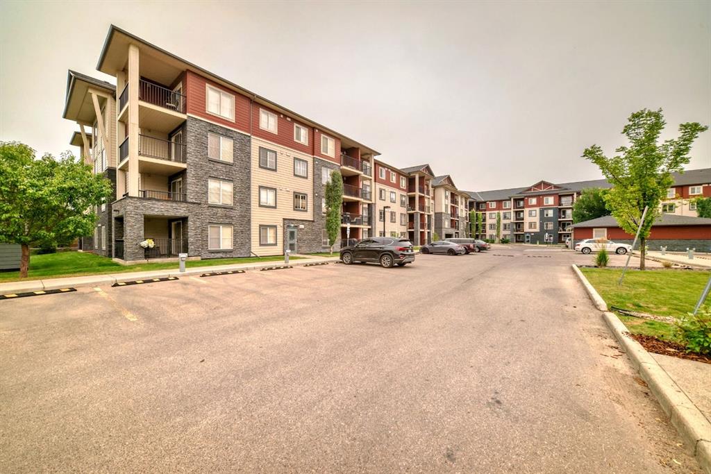 1123, 81 Legacy Boulevard SE, A2254392, Alberta,