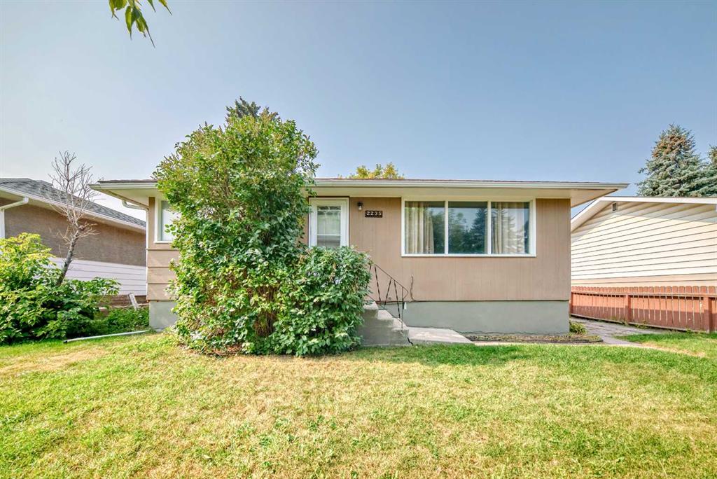 Second View of 2235 42 Street SE, Forest Lawn, Calgary, Alberta, T2B 1G4