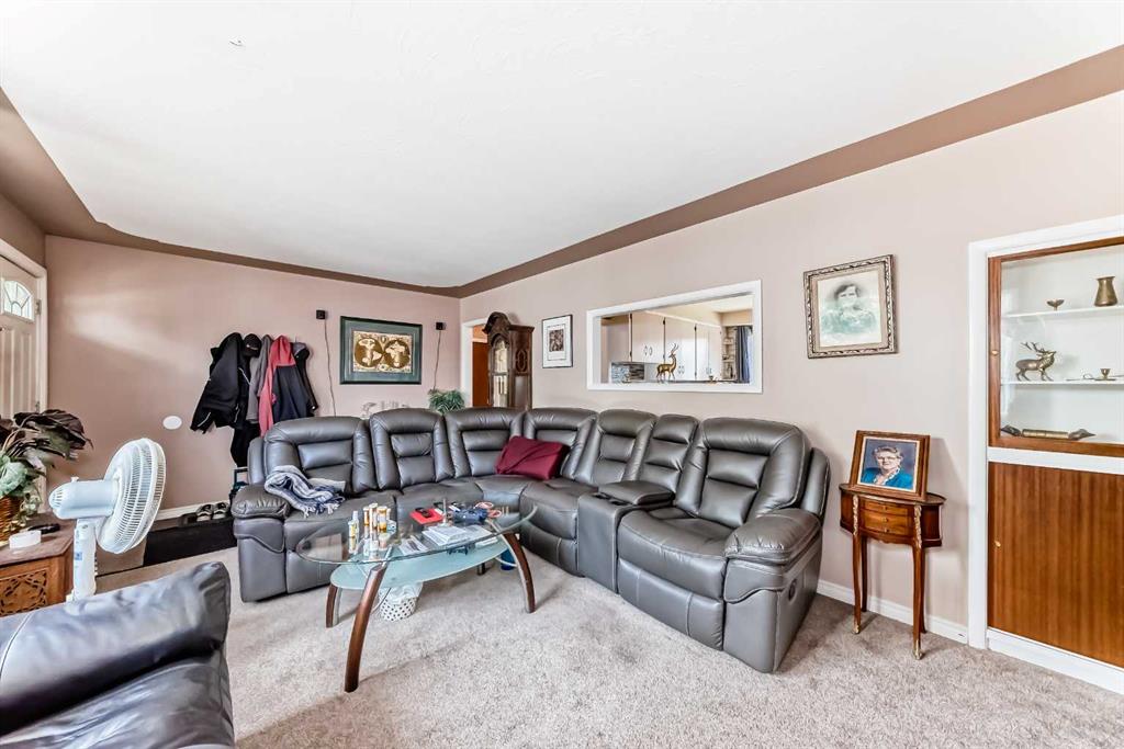 Fifth View of 2235 42 Street SE, Forest Lawn, Calgary, Alberta, T2B 1G4