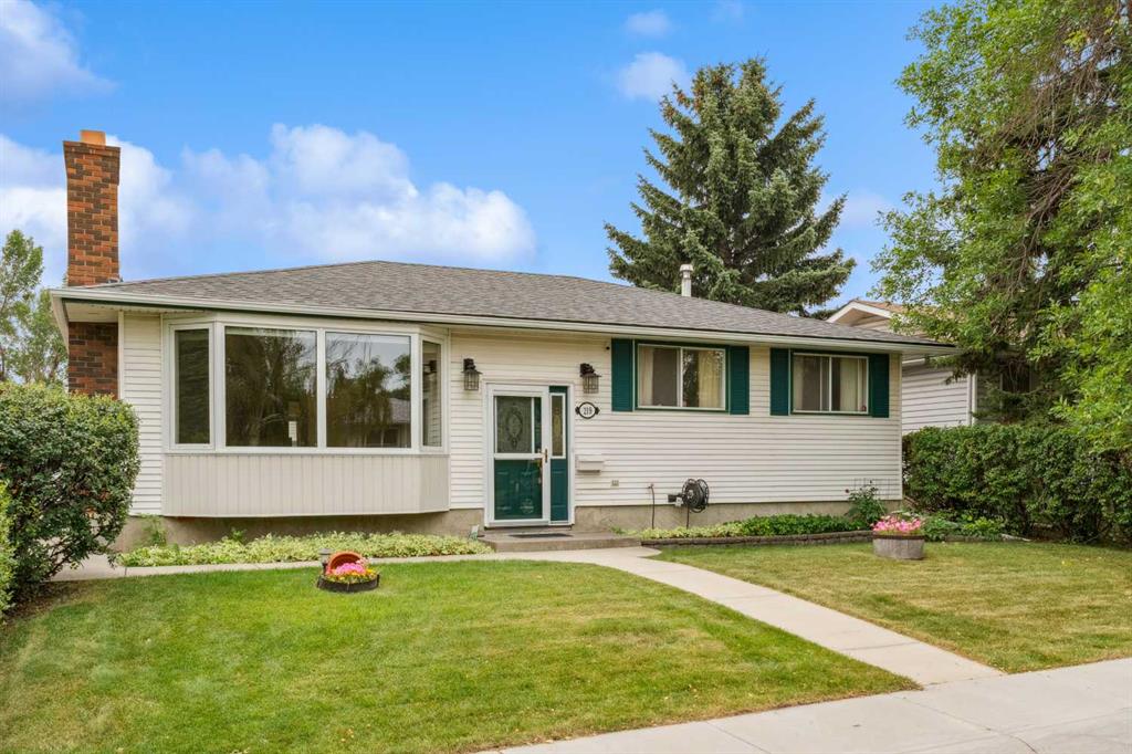 Third View of 219 Pinemill Road NE, Pineridge, Calgary, Alberta, T1Y 2E1