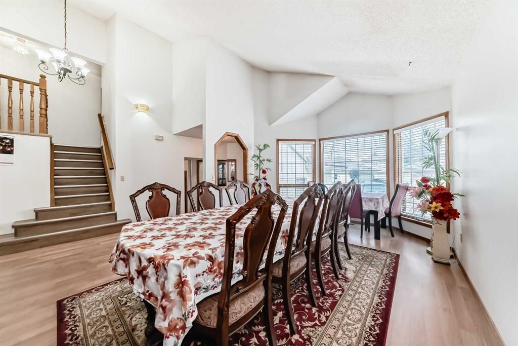 Third View of 421 Applewood Place SE, Applewood Park, Calgary, Alberta, T2A 7N2