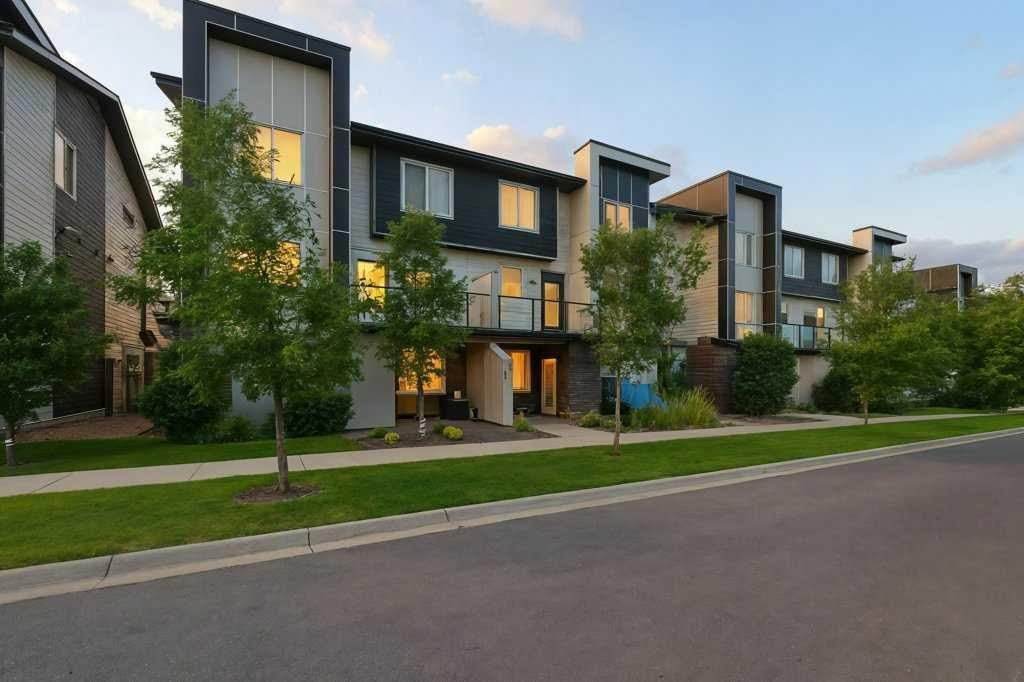 Third View of 202, 125 Redstone  NE, Redstone, Calgary, Alberta, T3N 1M6