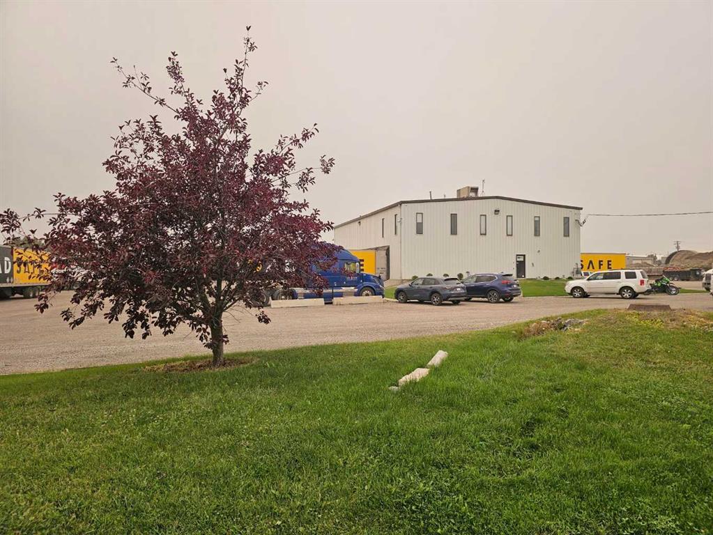 Third View of 9415 44 Street SE, South Foothills, Calgary, Alberta, T2C 2P7