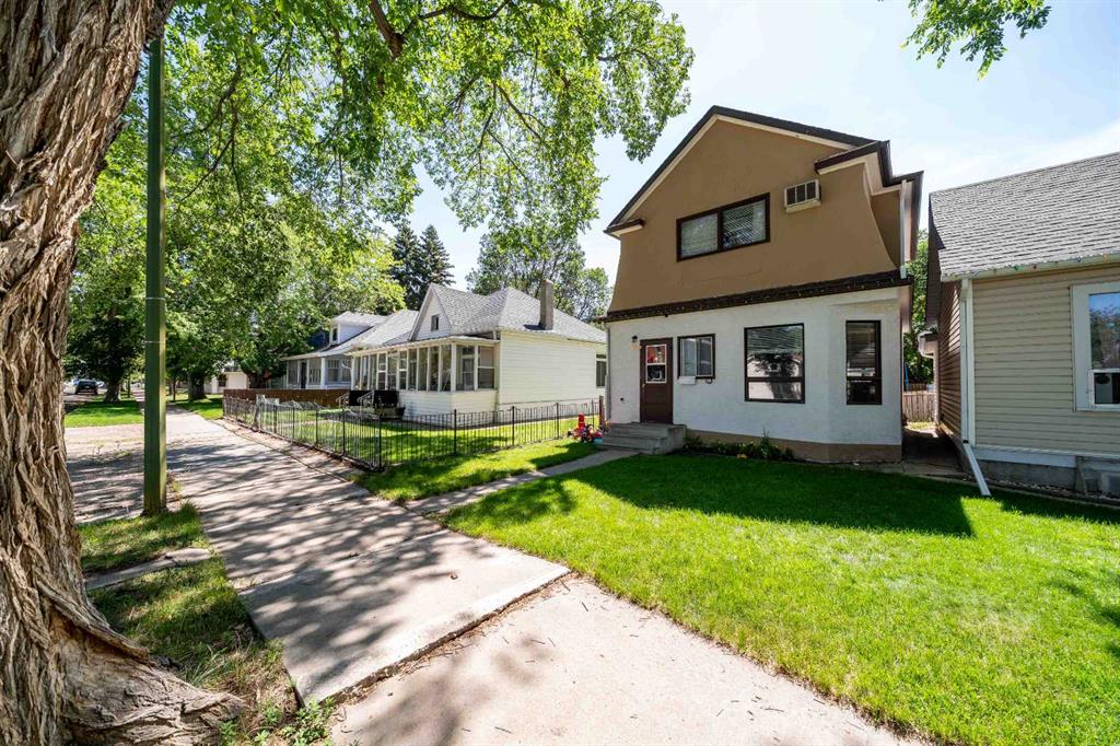 Third View of 831A 4 Street SE, River Flats, Medicine Hat, Alberta, T1A 0L7