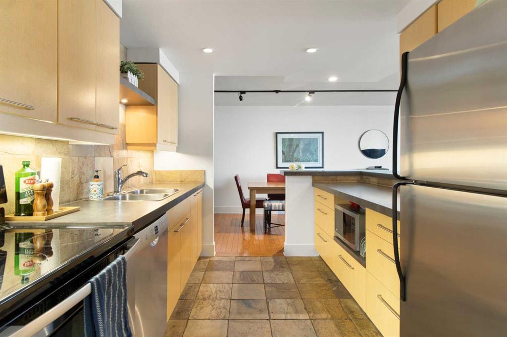 Fifth View of 7B, 133 25 Avenue SW, Mission, Calgary, Alberta, T2S0K8