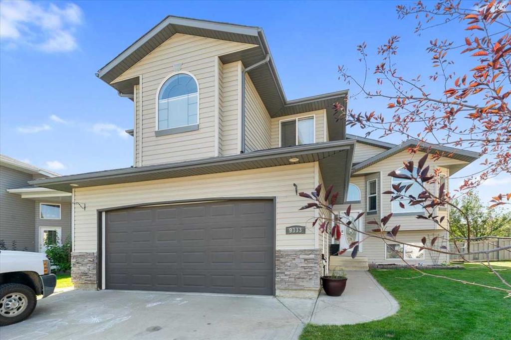 Second View of 9333 128 Avenue , Crystal Lake Estates, Grande Prairie, Alberta, T8X 1S3