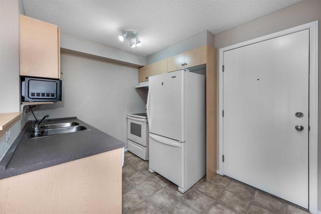 Fifth View of 1226, 8 Bridlecrest Drive SW, Bridlewood, Calgary, Alberta, T2Y 0H6
