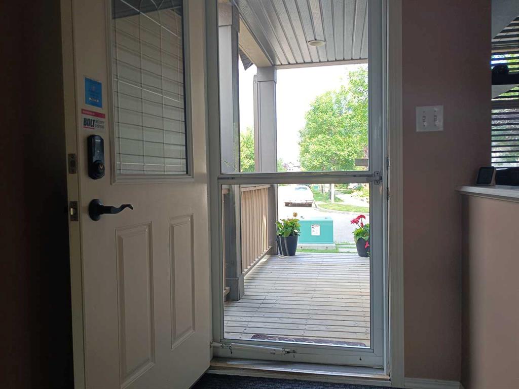 Fifth View of 5853 Sutter Place NW, South Terwillegar, Edmonton, Alberta, T6R 3R2