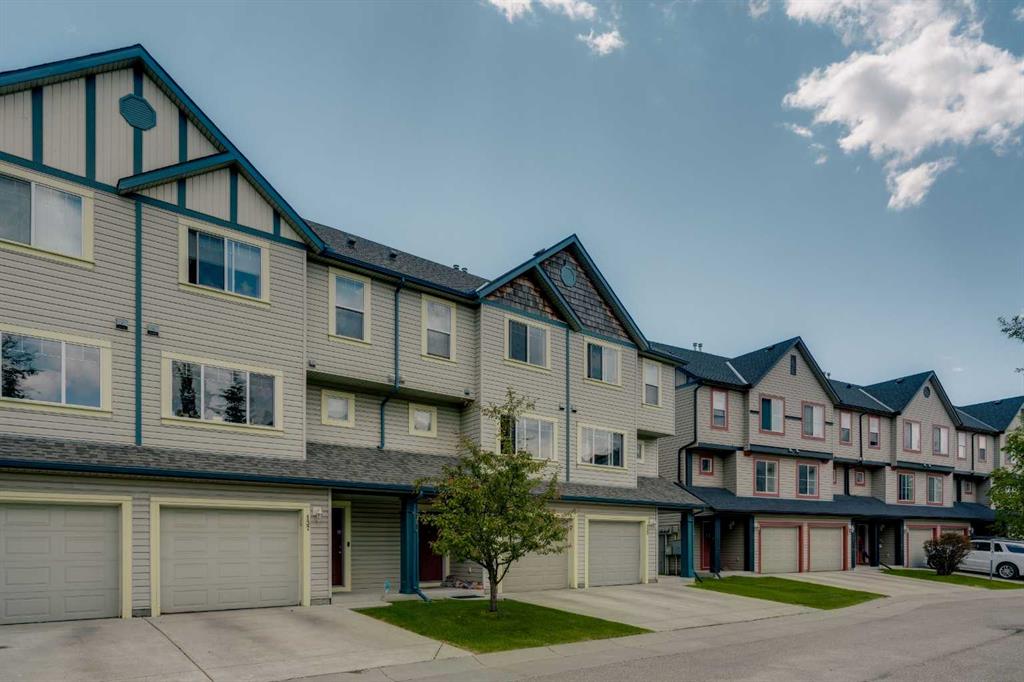 135 Copperfield Lane SE, A2255010, Alberta,