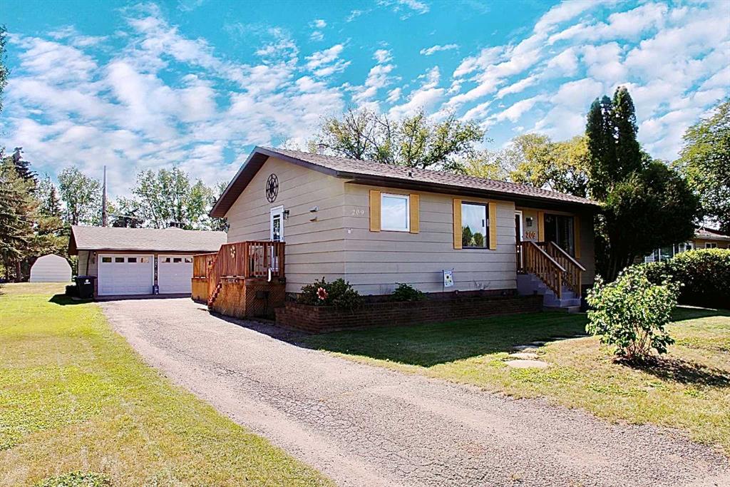 209 2 Avenue E, A2255047, Saskatchewan,